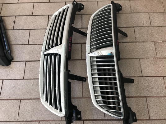 กระจังหน้า NISSAN NEO เก่าญี่ปุ่นเเท้สภาพสวยอันละ