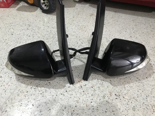 กระจกมองข้างมีไฟเลี้ยว ODYSSEY RB1 เก่าญี่ปุ่นเเท้สภาพดี