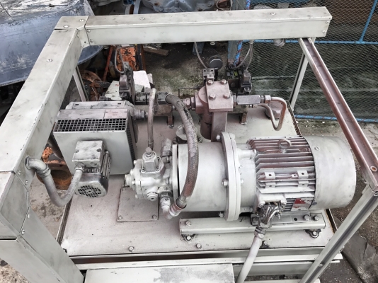 ขายชุดปั้มน้ำมันไฮโดรลิค Parker ขนาด 7.5HP. 380V made in Germany ทั้งชุด สภาพสวยมาก วาล์วคอนโทรล 3ชุด พร้อมชุดมอเตอร์ออยคลูเลอร์ อุปกรณ์ครบ พร้อมใช้งาน