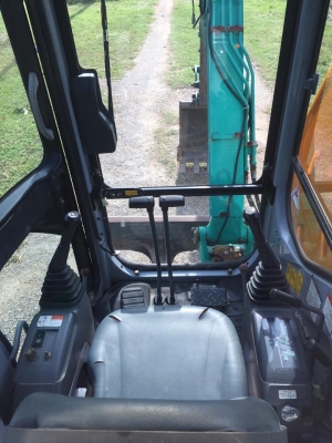 ขาย รถขุด komatsu pc35mr-1 หัวเก๋ง นำเข้าจากญี่ปุ่นโทร 086-1602189