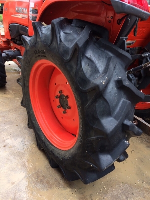 ขายด่วนครับ Kubota L4708DT ใบดันหน้า ผานหลัง เล่มทะเบียนพร้อม รถไร่ ไม่เคยลงนา