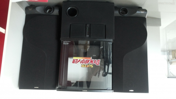 ขายครับ ทั้งชุดที่เห็น มีลำโพงเล็กอีก 2 ตัว ราคา 7,000 บาท  ของอยุ่บางนา สนใจโทร  094-4822294 ***  061-5602665 โรจน์