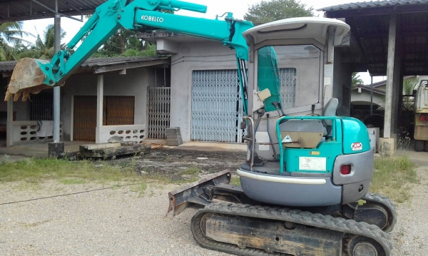 รถแบคโฮ KOBELCO 30UR. , ( รถ สวย. ) สนใจติดต่อ 081 - 6079515