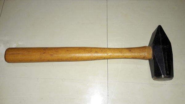 ขายค้อนทุบตีมีด 3ปอน TRUETEMPER MADE IN USA. ใหม่เก่าเก็บ