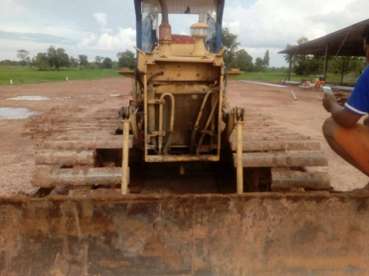 ขาย รถแทรกเตอร์ KOMATSU D20PL-5 รถใช้งานอยู่ประจำ เครื่องดี เกียร์ดี ช่วงล่างมีใบแทรคหักบ้าง ราคาต่อรองได้