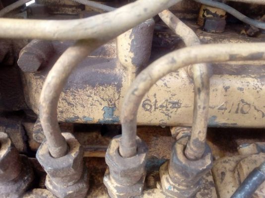 ขาย รถแทรกเตอร์ KOMATSU D20PL-5 รถใช้งานอยู่ประจำ เครื่องดี เกียร์ดี ช่วงล่างมีใบแทรคหักบ้าง ราคาต่อรองได้