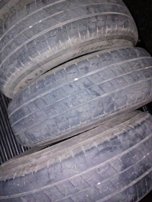 215/70R15 GOODYEAR DURASPORT ชุด 4 เส้น 2800 บาท โทร.081-427-3941