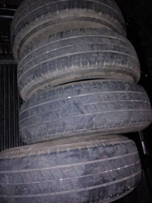 215/70R15 GOODYEAR DURASPORT ชุด 4 เส้น 2800 บาท โทร.081-427-3941