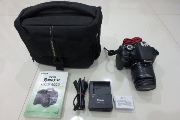 กล้อง DSLR Canon รุ่น EOS 600D 18 ล้าน เลนส์ 18-55 มีที่ชาร์ท กระเป๋า
