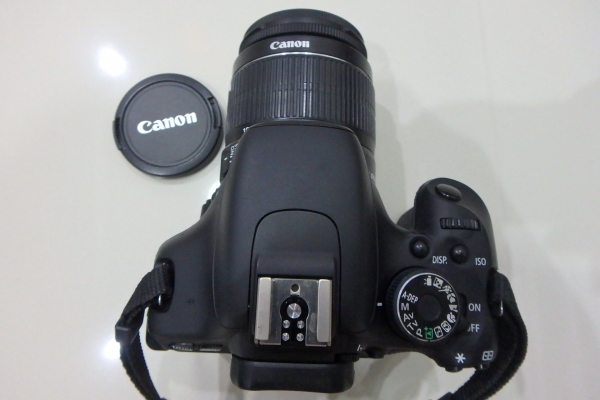 กล้อง DSLR Canon รุ่น EOS 600D 18 ล้าน เลนส์ 18-55 มีที่ชาร์ท กระเป๋า
