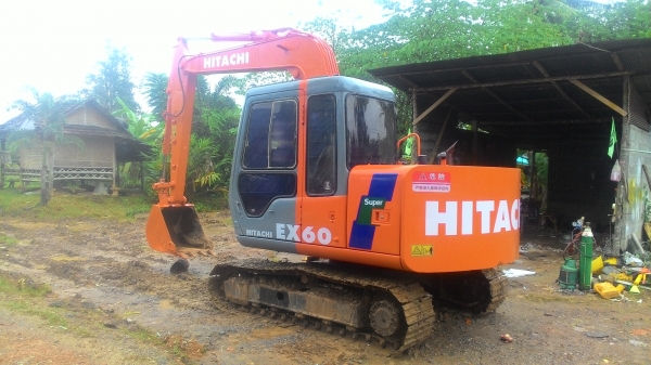 HITACHI EX60-2 580,000 ต่อรอง เอกสารเล่มทะเบียน ติดต่อ 086-314-3259 เล็ก