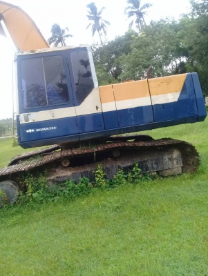 ขายรถแบคโฮ KOMATSU PC200-5 บูมยาว ระบบไฟเต็ม ไม่มีเอกสาร ราคา 750000 ขายรถแบคโฮ KOMATSU PC200-5 บูมยาว ระบบไฟเต็ม ไม่มีเอกสาร ราคา 750000