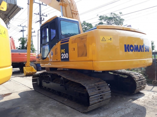 ขายรถแบคโฮ KOMATSU PC200-7 บูมยาว เอกสารเล่ม ราคา 1800000
