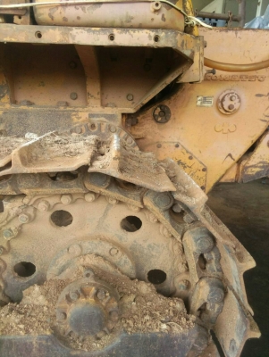 ขายรถแทรคเตอร์ KOMATSU D50A-16 มีวิ้นหลัง เอกสารเล่ม ราคา 295000