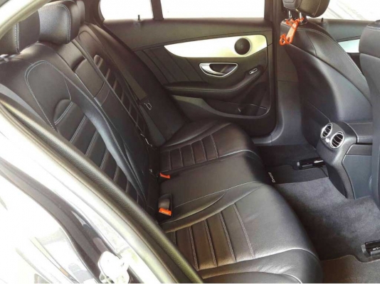 Benz C300 BluetecHybrid AMG ปี2015 รถบ้านมือเดียว ไมล์น้อยมาก เจ้าของขายเอง