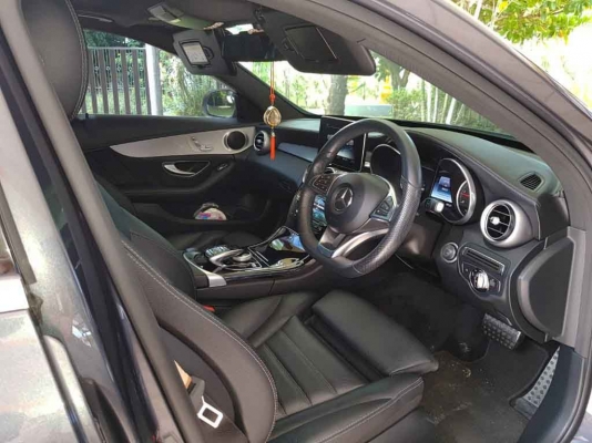 Benz C300 BluetecHybrid AMG ปี2015 รถบ้านมือเดียว ไมล์น้อยมาก เจ้าของขายเอง