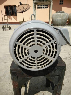 ขายมอเตอร์มิตซู 5แรง 3เฟต สภาพใหม่ ขายมอเตอร์มิตซู 5แรง 3เฟต สภาพใหม่