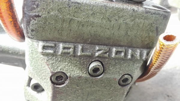 ** SOLD ** ปั้มห้าดาวอิตาลี่ SPERRY VICKER ITALY เบอร์ 3 ถอดจากเครื่องฉีดใหม่ๆพร้อมใช้