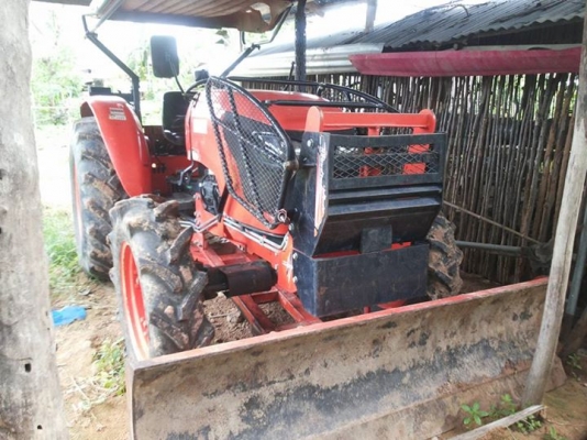 ขายตามสภาพ รถไถคูโบ้ต้า60แรงสภาพสวยใช้งานน้อยมีอุปกรณ์3ชิ้น