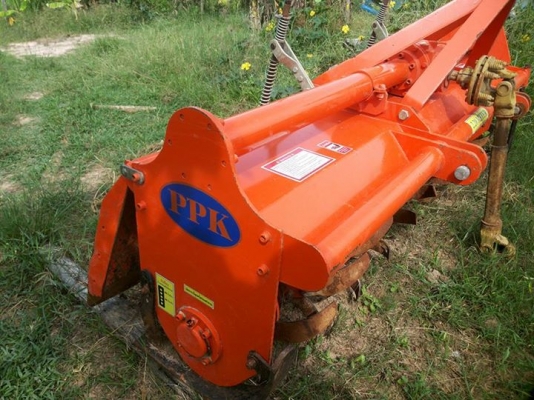 ขายตามสภาพ โรต้ารี2.20สภาพสวยยังใหม่อยู่ติดมากับรถไถ70คูโบต้า