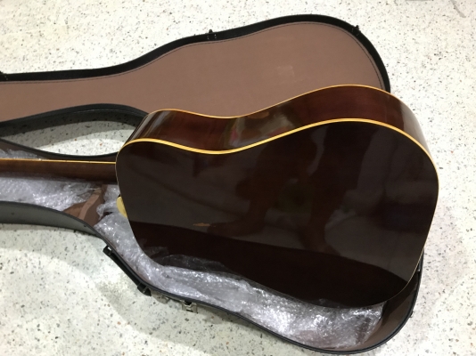 กีต้ารโปร่ง TOMSON TGF351 เก่าญี่ปุ่นเเท้สภาพสวยพร้อมเคส