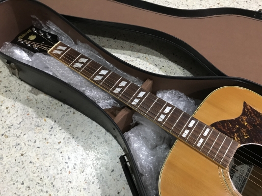 กีต้ารโปร่ง TOMSON TGF351 เก่าญี่ปุ่นเเท้สภาพสวยพร้อมเคส