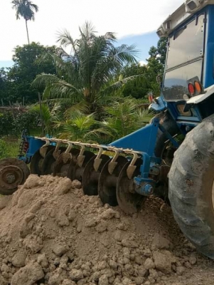 ขายรถไถFord 8210 เก๋งแอร์2เพลา อิมวอยสภาพสวยพร้อมใช้ ต่อคุณอ๊อฟพิจิตร086-737-9991