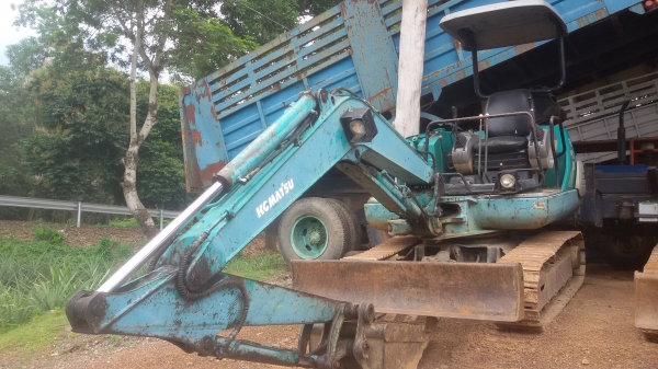 ขายรถแม็คโครKomatsu Pc30-7 สนใจโทร 081-9497804