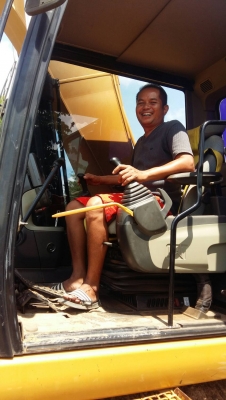 ขายด่วนรถแบคโฮ CAT320D รถทำงานได้ 8550 ชั่วโมง เอกสารเล่มทะเบียน ขายด่วนรถแบคโฮ CAT320D รถทำงานได้ 8550 ชั่วโมง เอกสารเล่มทะเบียน