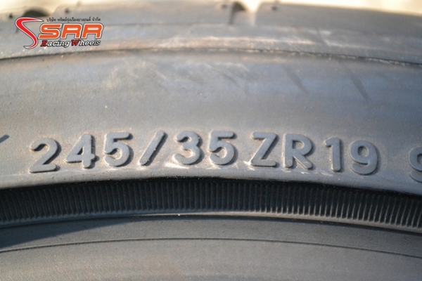 NITTO NT555 245/35ZR19 เส้นละ 3,900 บาทปี13 NITTO NT555 245/35ZR19 เส้นละ 3,900 บาทปี13