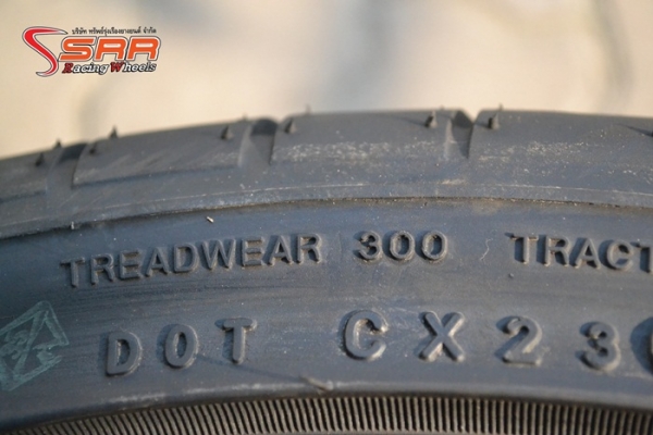 NITTO NT555 245/35ZR19 เส้นละ 3,900 บาทปี13