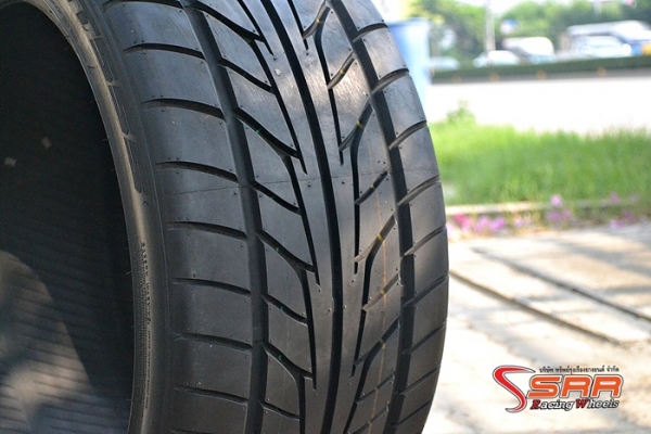 NITTO NT555 275/35ZR19 เส้นละ 4,500 บาทปี14 NITTO NT555 275/35ZR19 เส้นละ 4,500 บาทปี14