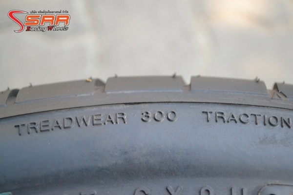 NITTO NT555 275/35ZR19 เส้นละ 4,500 บาทปี14