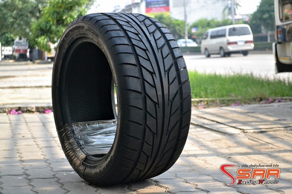 NITTO NT555 275/40ZR17 เส้นละ 3,900 บาทปี15