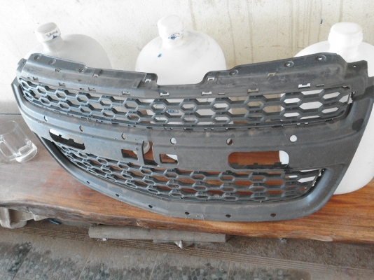 ตะแกรงช่องลมกันชนหน้า CHEVROLET Colorado