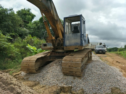 รถแบคโฮ KOBELCO SK 907 พิเศษ แถมฟรี รถบรรทุกสิบล้อHINOเทลเล่อร์ติดเครน ลดราคาพิเศษเหลือเพียง 625,000