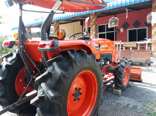 ขายรถไถL4708รถไร่ใบมีดผาล6พร้อมใช้ครับ