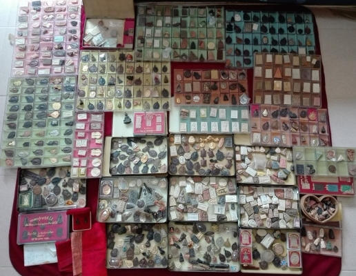 ขายพระบ้านทั้งหมด 1080 องค์ จะย้ายบ้านค่ะ 80000 บาท