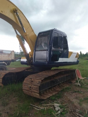 ขายsk200-3kobelco ไฟฟ้าตัดเครื่องดี พร้อมใช้งาน ราคา620,000สนใจติดต่อ0895770265
