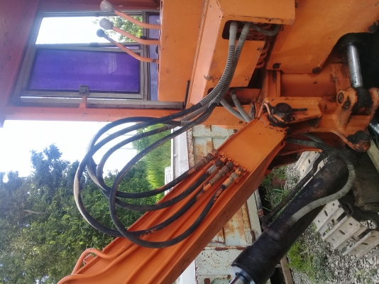 ขายด่วนรถแบคโฮเล็ก KOMATSU สภาพพร้อมใช้งาน