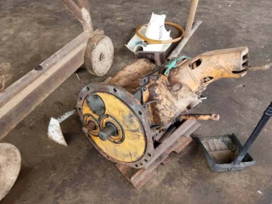 ขาย 175,000 บาท ซากรถแทรกเตอ  KOMATSU D50A-16 . ได้ 2 เครื่อง  เอกสารเล่มทะเบียน  รถอยู่ จ.ชัยภูมิ โทร&amp;ไอดีไลน์ 0610710295