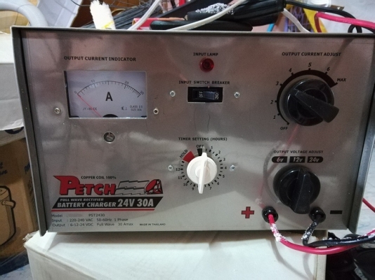 ขายเครื่องชาร์ทแบตเตอรี่ Petch รุ่นPST2430 24v30A ขายเครื่องชาร์ทแบตเตอรี่ Petch รุ่นPST2430 24v30A