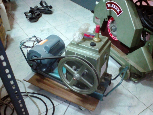 **ขายเครื่องแวคคั่มแบบสายพาน งานหนัก พร้อมมอเตอร์