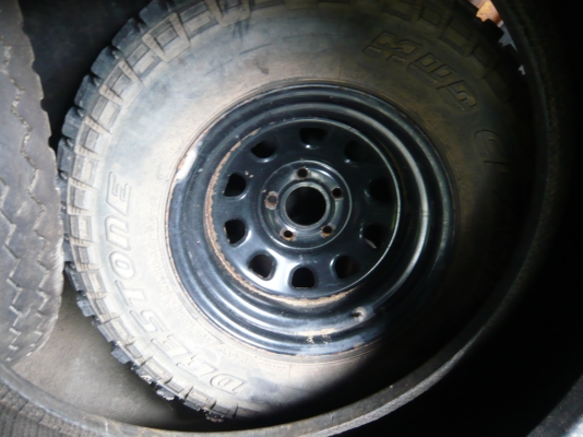 ล้อพร้อมยางขอบ 15 โช๊คอัพหน้า หลัง