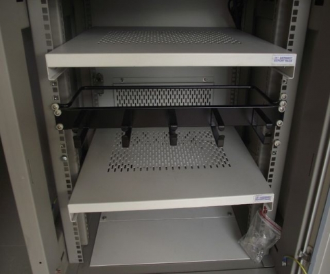 ขาย rack case. แร็ค ใส่ server เครื่องเสียง กล้องวงจรปิด 15U ขาย rack case. แร็ค ใส่ server เครื่องเสียง กล้องวงจรปิด 15U