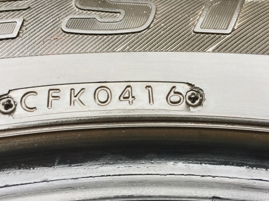 ยาง Bridgestone 265 60 18 ปี16 ดอกเต็มๆ ไม่มีปะ ใช้ยาว ราคาไม่แพง ยาง Bridgestone 265 60 18 ปี16 ดอกเต็มๆ ไม่มีปะ ใช้ยาว ราคาไม่แพง