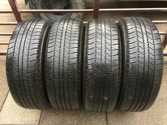 ยาง Bridgestone 265 65 17 สิ้นปี16 ดอกเต็ม ไม่มีปะ ใช้ยาว ราคาไม่แพง