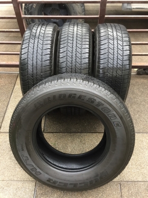 ยาง Bridgestone 265 65 17 สิ้นปี16 ดอกเต็ม ไม่มีปะ ใช้ยาว ราคาไม่แพง