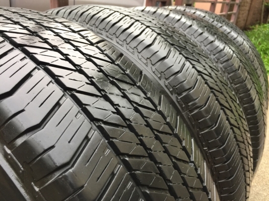 ยาง Bridgestone 265 65 17 สิ้นปี16 ดอกเต็ม ไม่มีปะ ใช้ยาว ราคาไม่แพง