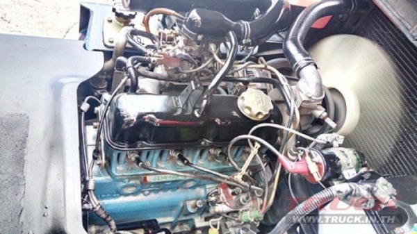 ขายรถยกโตโยต้า 1 ตัน รุ่น5 เครื่องเบนซิน กระบอกคู่ เสาสูง 3 เมตร พวงมาลัยเพาเว่อร์  สีเดิมจากนอก นำเข้าจากญี่ปุ่น ใช้งานได้ทันที ราคา120000